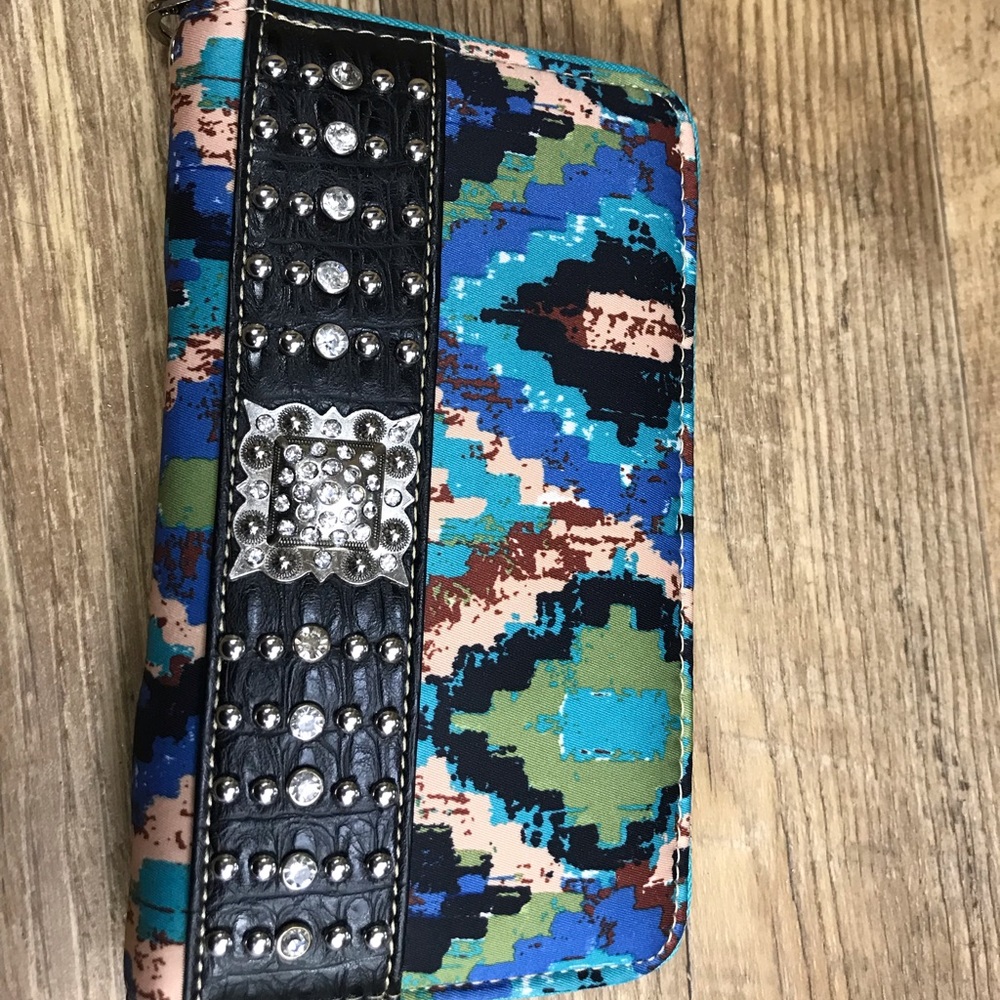 Montana West wallet